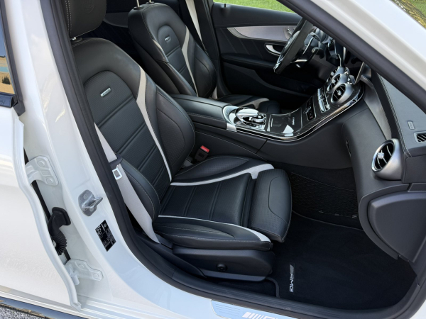 Mercedes C63 S AMG